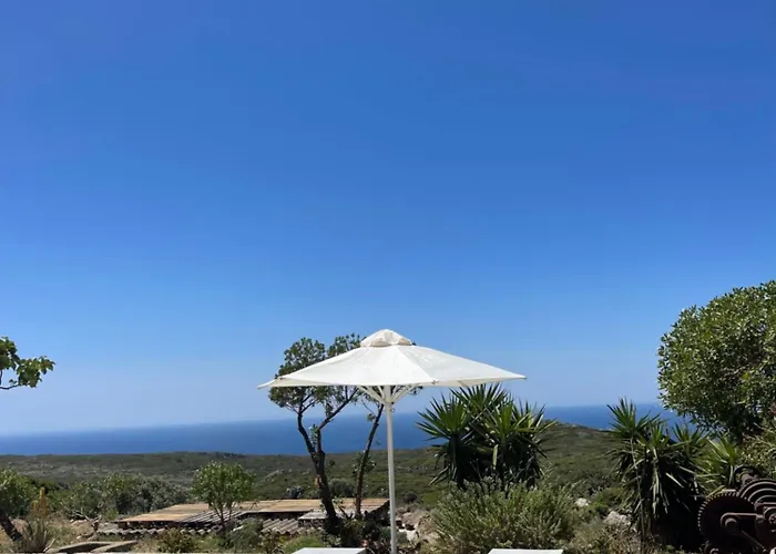 Cantera House, Kalokairines Kit * Limnaria (Kythira)